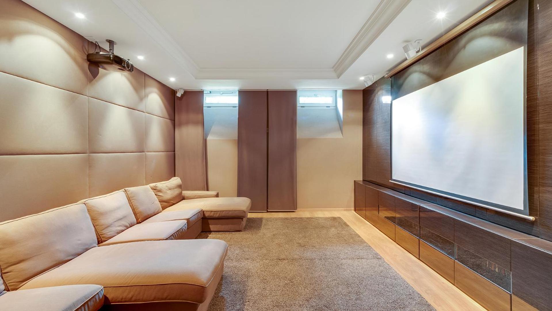 Entire Zurich Villa, Your Private Luxury Escape With In House Staff المظهر الخارجي الصورة